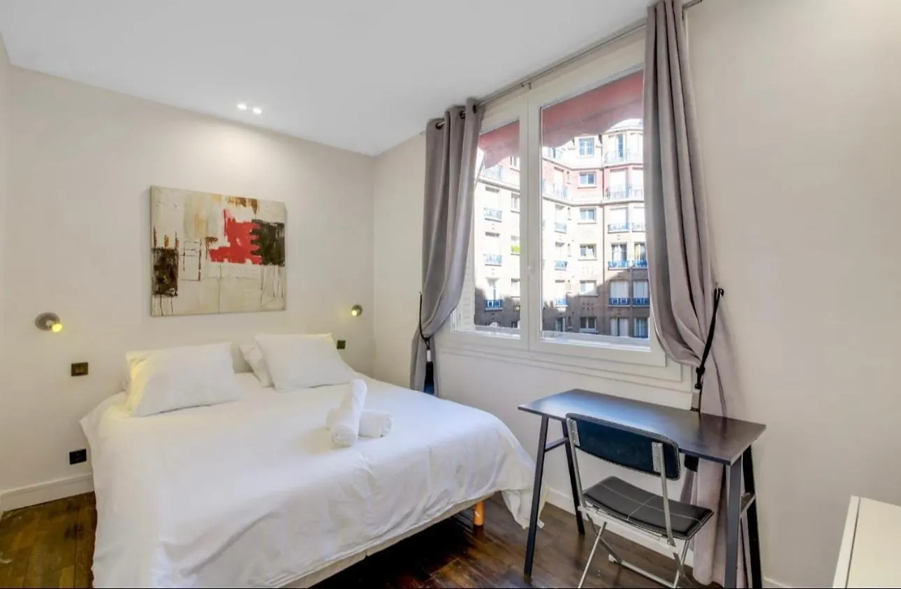 Superbe Luxueux Appartement Sur Victor Hugo Paris France