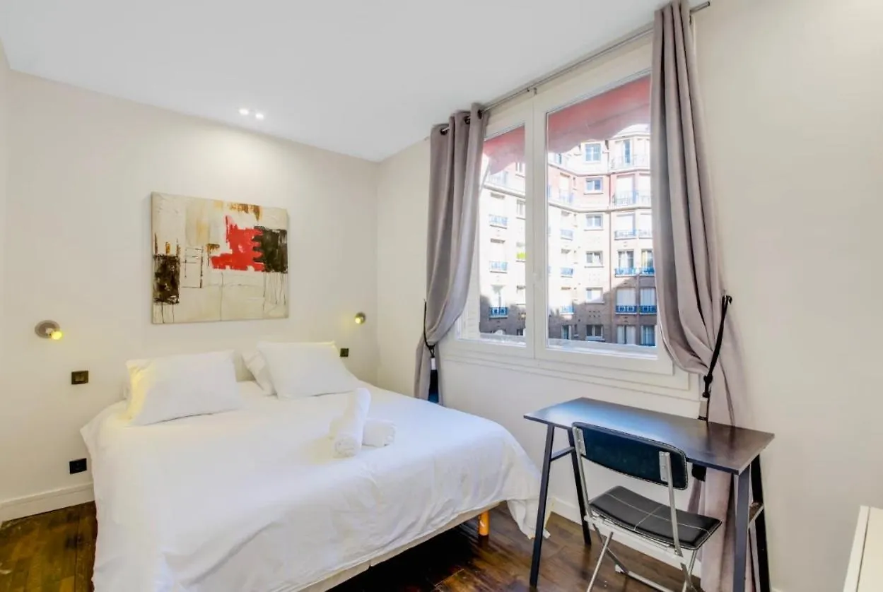 Superbe Luxueux Appartement Sur Victor Hugo Paris