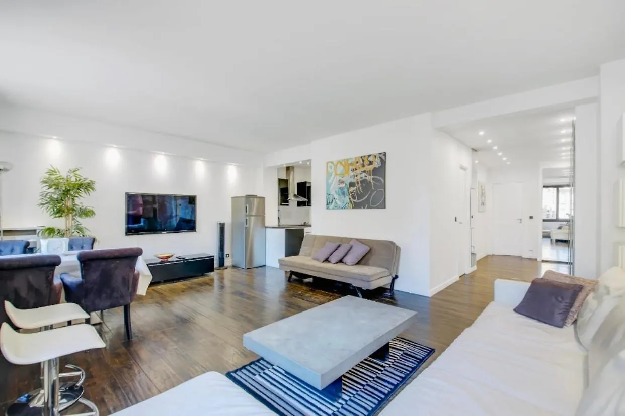 Superbe Luxueux Appartement Sur Victor Hugo Paris Apartment